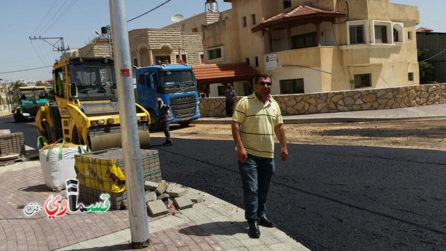 فيديو : تعبيد واتمام عماير ابو سعده بحضور رئيس البلدية المحامي عادل بدير .. والاهالي هذا سفيون دار ابو سعدة 